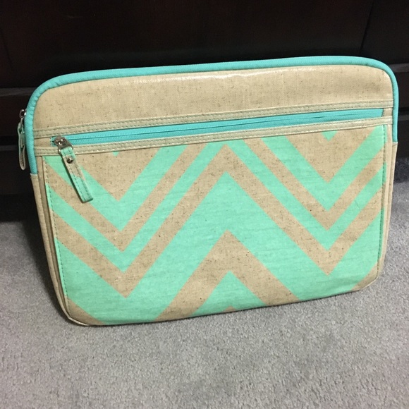 15-16” Laptop Sleeve, Studio C - Picture 3 of 10